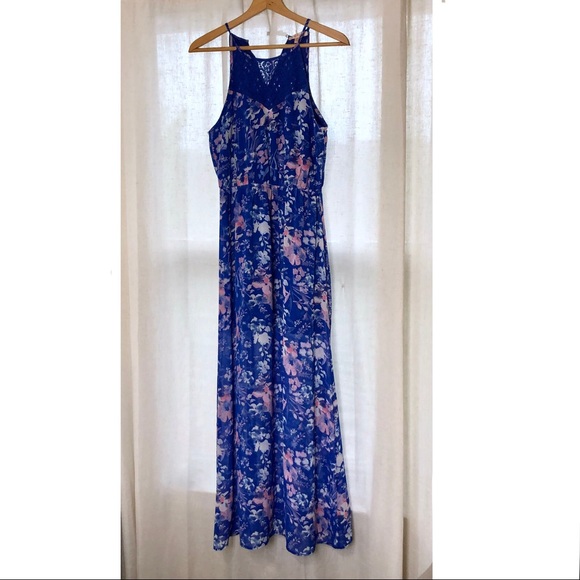 ⭕️Sold⭕️Skies Are Blue Lace Front Maxi Dress Small - Picture 2 of 3